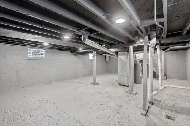 1064 Ogden Avenue, Benton Harbor City, MI 49022