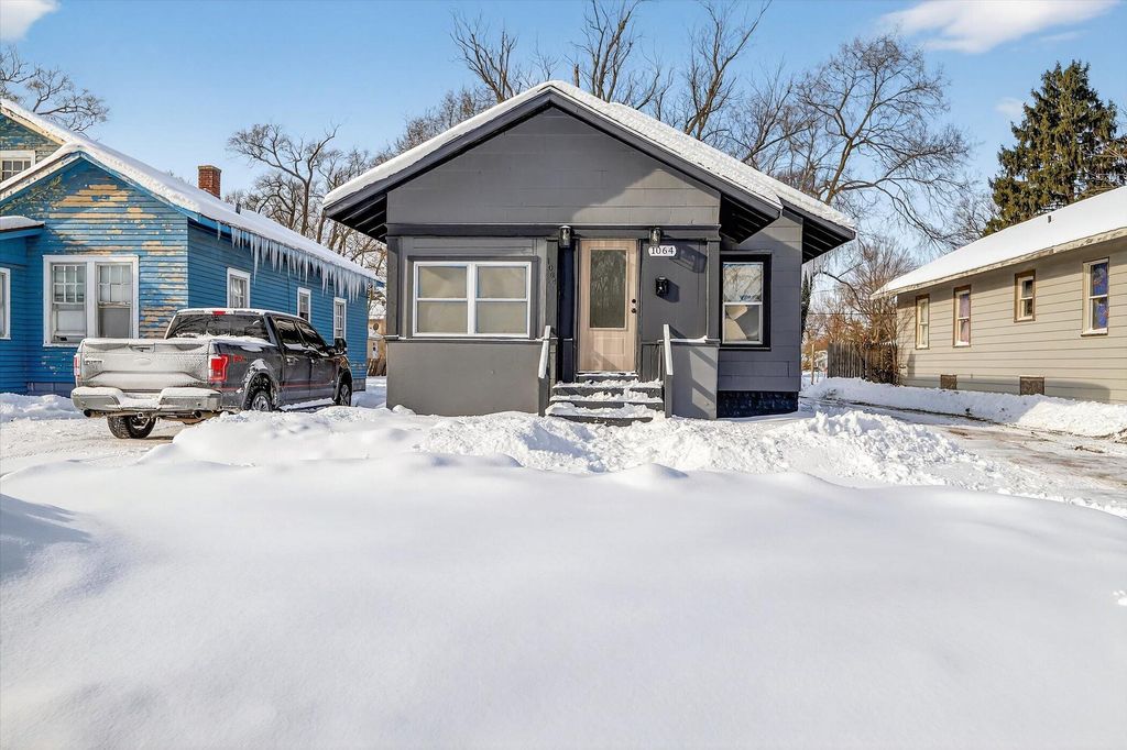 1064 Ogden Avenue, Benton Harbor City, MI 49022
