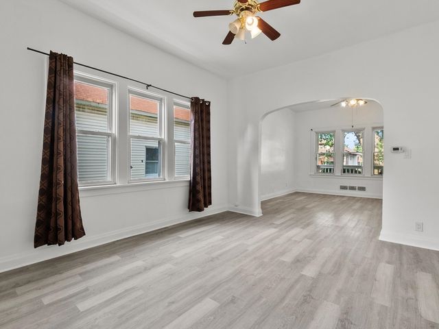 13346 S Carondolet Avenue, Chicago, IL 60633