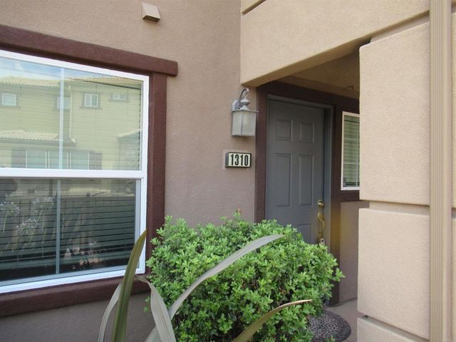1310 Calabria Street, Santee, CA 92071