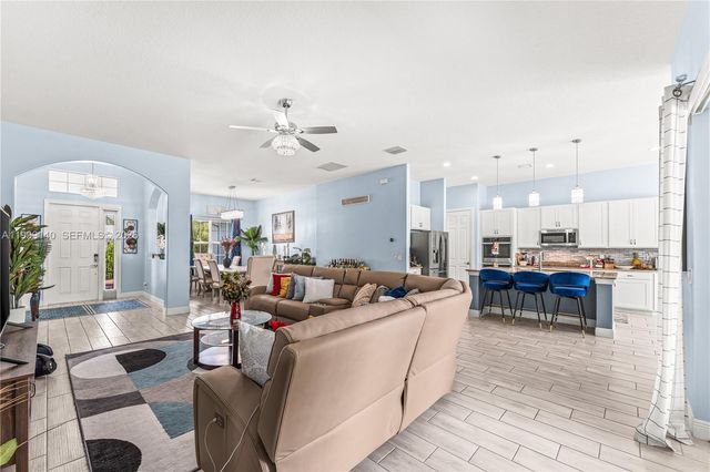 898 SW Curtis Street, Port St. Lucie, Port St Lucie, FL 34983