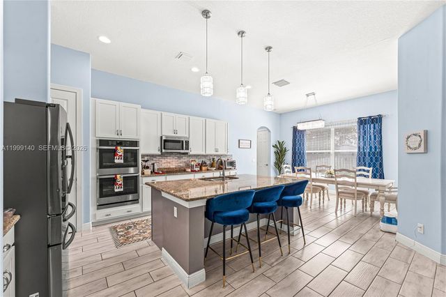 898 SW Curtis Street, Port St. Lucie, Port St Lucie, FL 34983