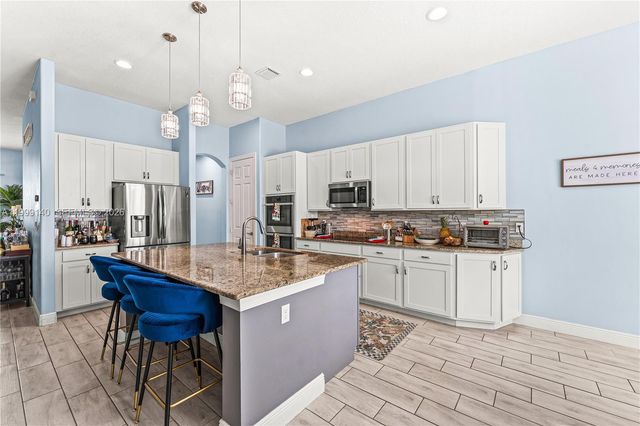 898 SW Curtis Street, Port St. Lucie, Port St Lucie, FL 34983