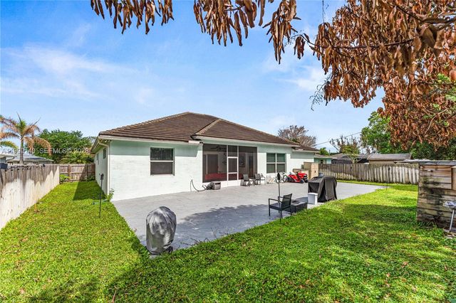898 SW Curtis Street, Port St. Lucie, Port St Lucie, FL 34983