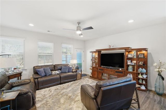 133 Point View Drive, Canton, GA 30114