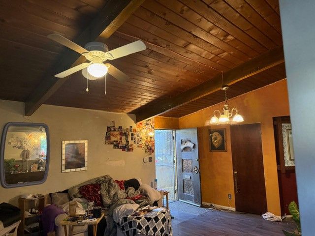 11960 Adelphia, Pacoima, CA 91331