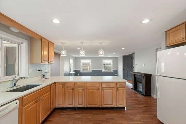 8 Herbert St, Wakefield, MA 01880