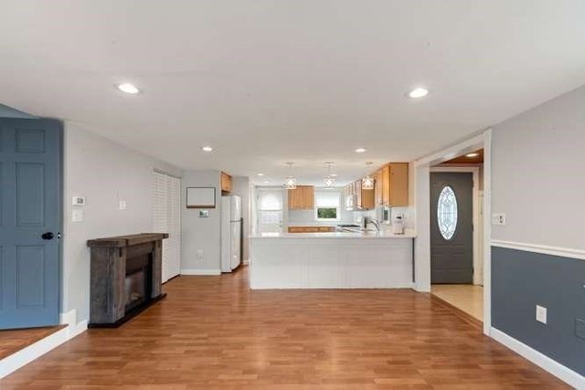 8 Herbert St, Wakefield, MA 01880