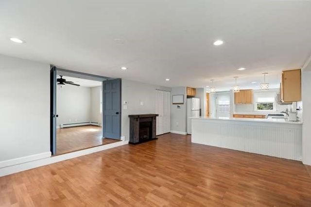 8 Herbert St, Wakefield, MA 01880