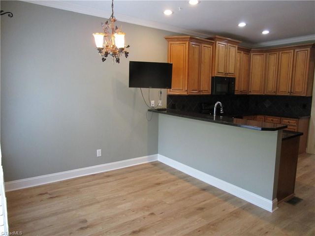 2320 Addison Boulevard, High Point, NC 27262