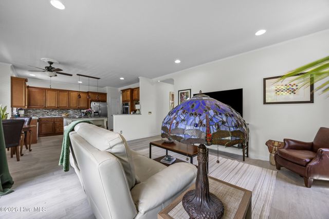113 Dolphin Circle, Hampstead, NC 28443