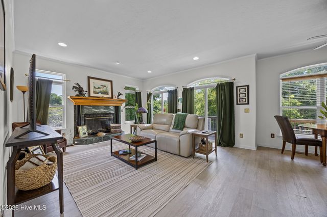 113 Dolphin Circle, Hampstead, NC 28443