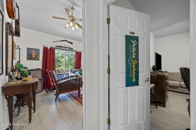 113 Dolphin Circle, Hampstead, NC 28443
