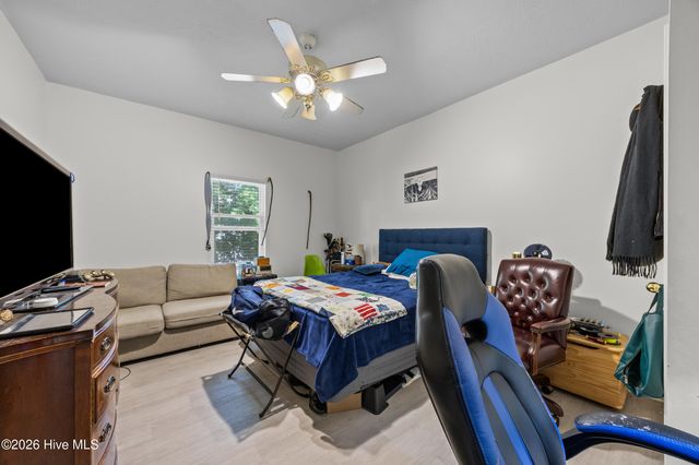 113 Dolphin Circle, Hampstead, NC 28443