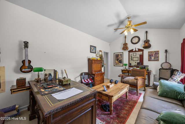 113 Dolphin Circle, Hampstead, NC 28443