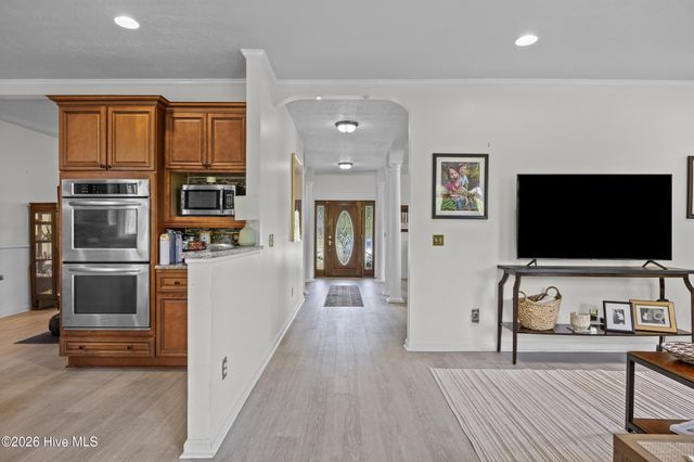 113 Dolphin Circle, Hampstead, NC 28443