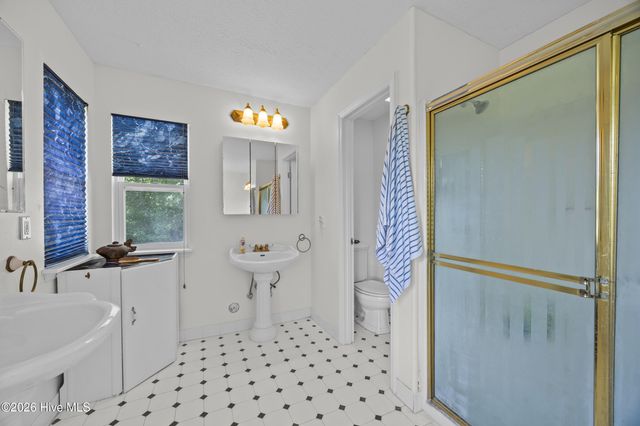 113 Dolphin Circle, Hampstead, NC 28443
