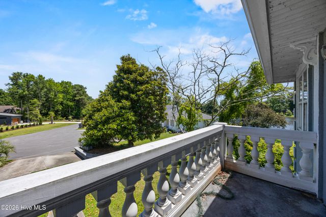 113 Dolphin Circle, Hampstead, NC 28443