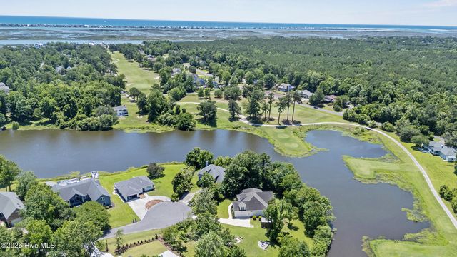 113 Dolphin Circle, Hampstead, NC 28443