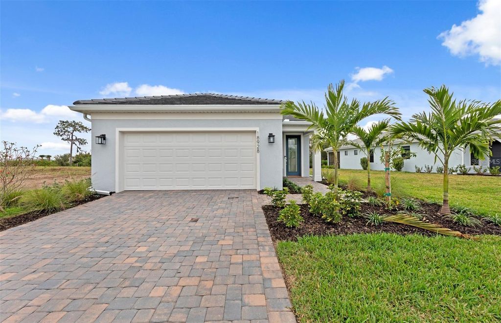 18928 INDIAN ROCK PLACE, Lakewood Ranch, FL 34211