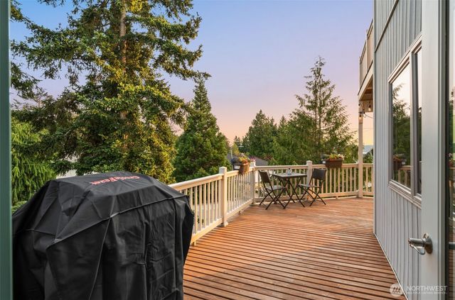 780 Malabar Drive, Camano Island, WA 98282