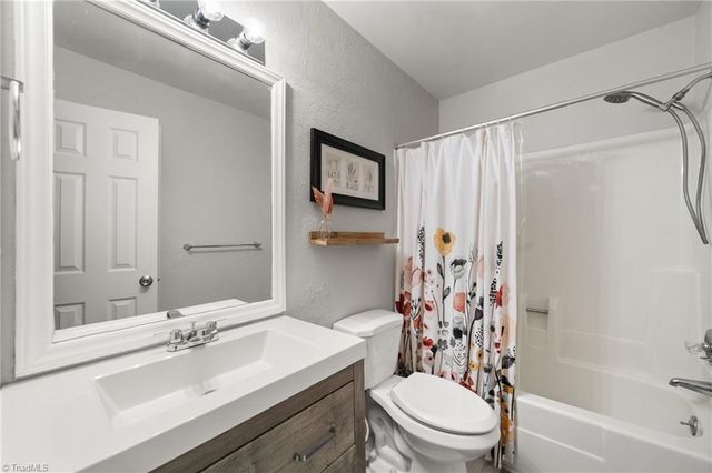 601 Carrington Place, Lewisville, NC 27023
