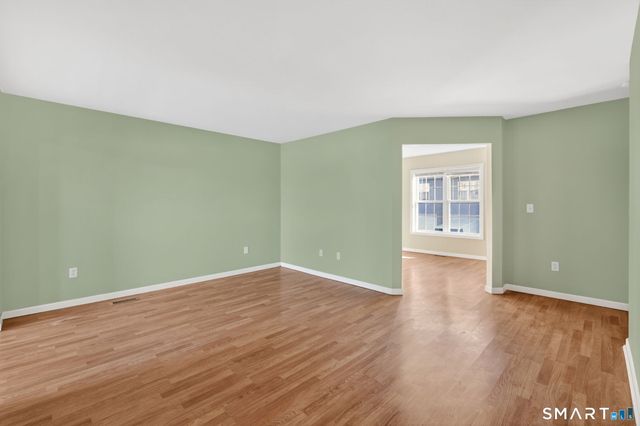 174 Stonefield Drive 36, Waterbury, CT 06705