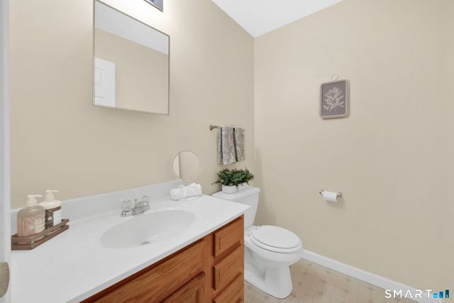 174 Stonefield Drive 36, Waterbury, CT 06705