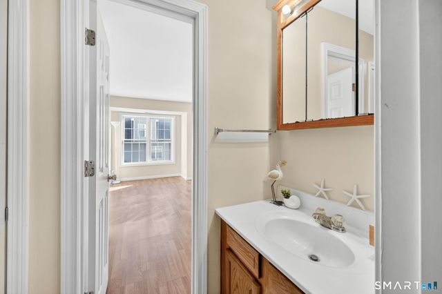 174 Stonefield Drive 36, Waterbury, CT 06705