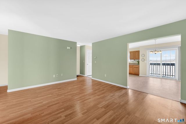 174 Stonefield Drive 36, Waterbury, CT 06705