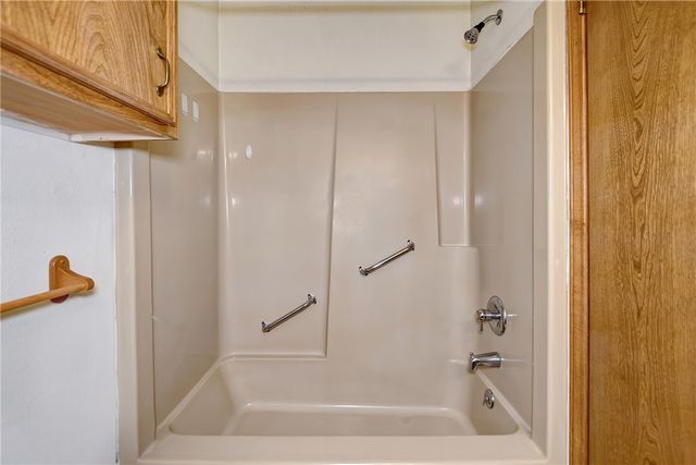 8846 Jackrabbit Lane, Bryan, TX 77808