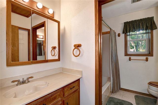 8846 Jackrabbit Lane, Bryan, TX 77808