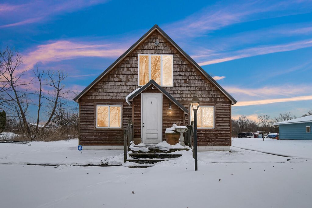 7111 Mississippi Street, Merrillville, IN 46410