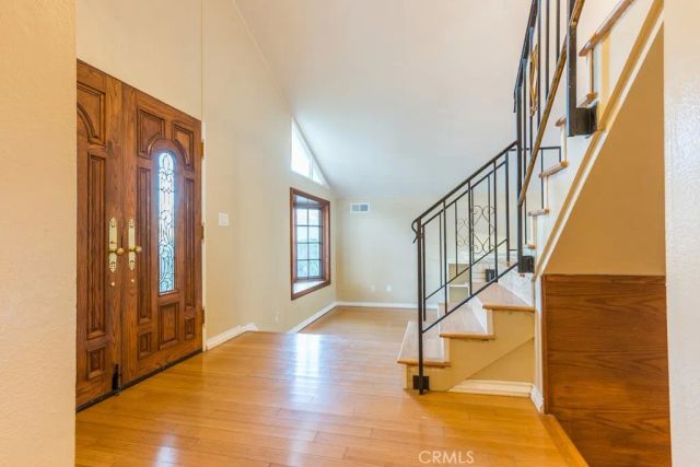 23132 Posada, Valencia, CA 91354