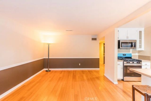 23132 Posada, Valencia, CA 91354