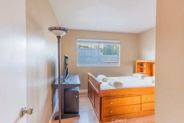 23132 Posada, Valencia, CA 91354