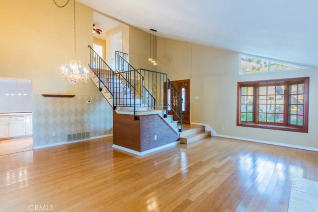 23132 Posada, Valencia, CA 91354