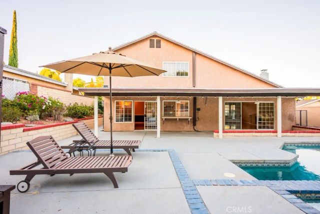 23132 Posada, Valencia, CA 91354