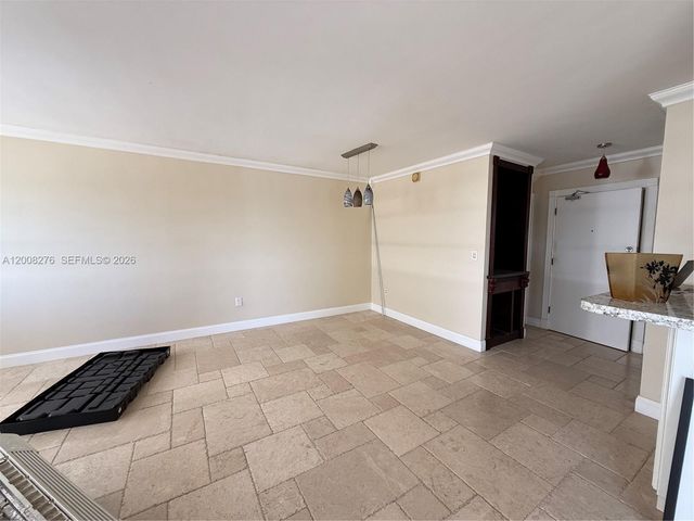 5313 Collins Ave 801, Miami Beach, FL 33140