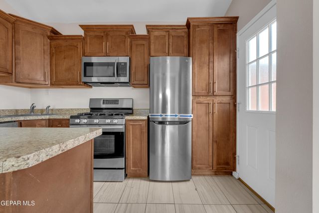 1108 N VIRGINIA Street, El Paso, TX 79902