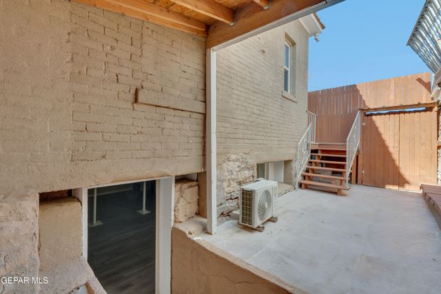 1108 N VIRGINIA Street, El Paso, TX 79902