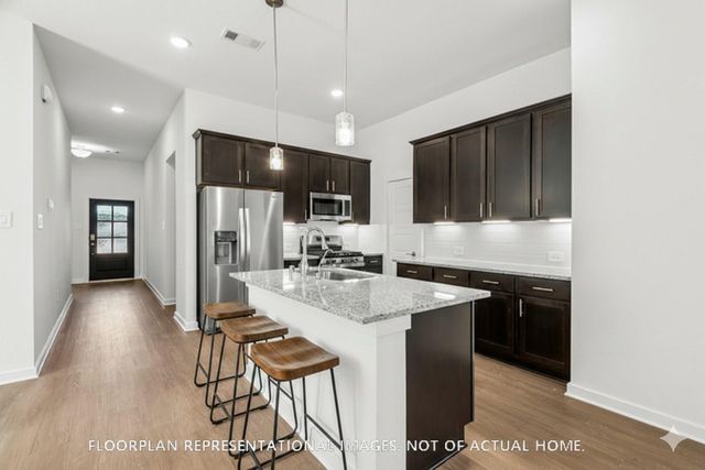 736 Hackberry Branch Court, Magnolia, TX 77354