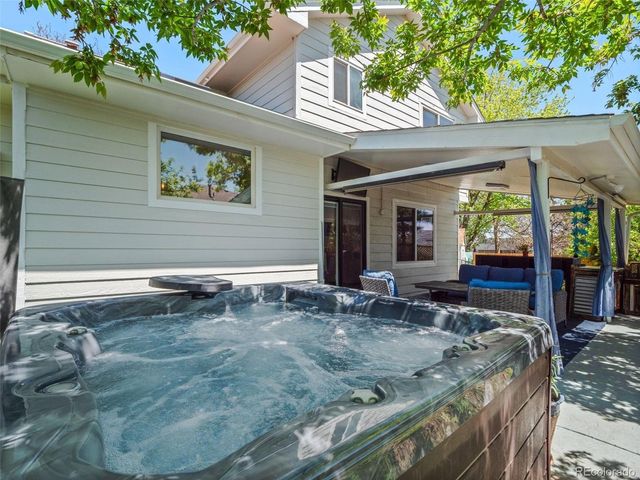 12162 W Lake Ave, Littleton, CO 80127