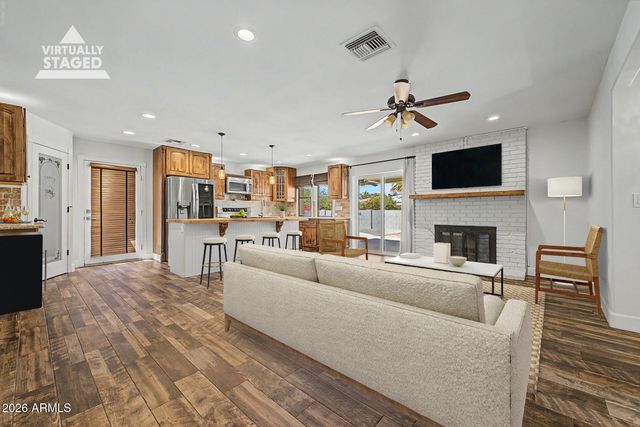 1522 W IMPALA Avenue, Mesa, AZ 85202