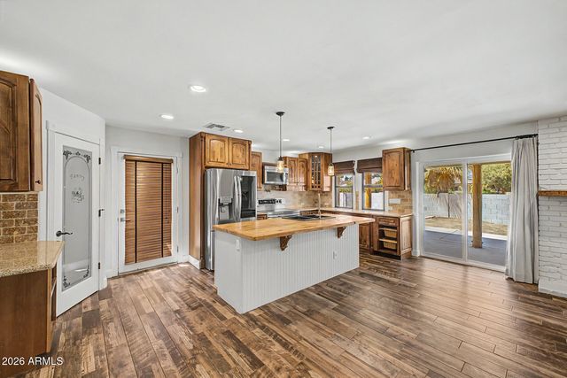 1522 W IMPALA Avenue, Mesa, AZ 85202