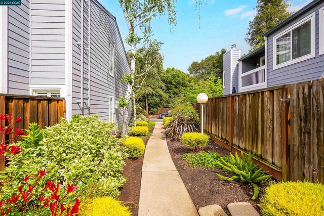 266 Ashley Cir 37, Danville, CA 94526