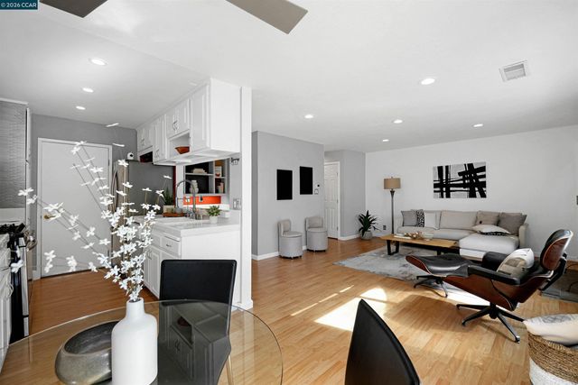 266 Ashley Cir 37, Danville, CA 94526