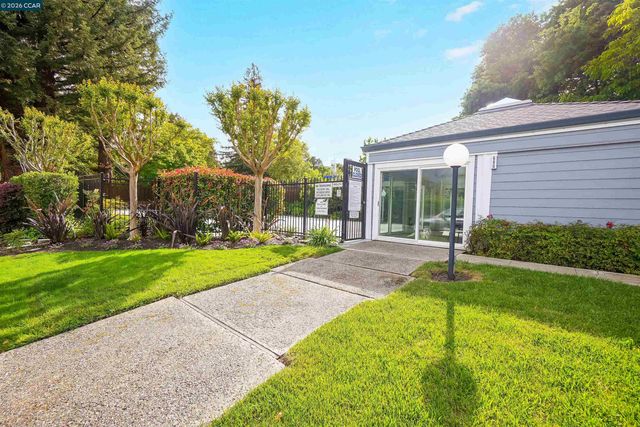 266 Ashley Cir 37, Danville, CA 94526