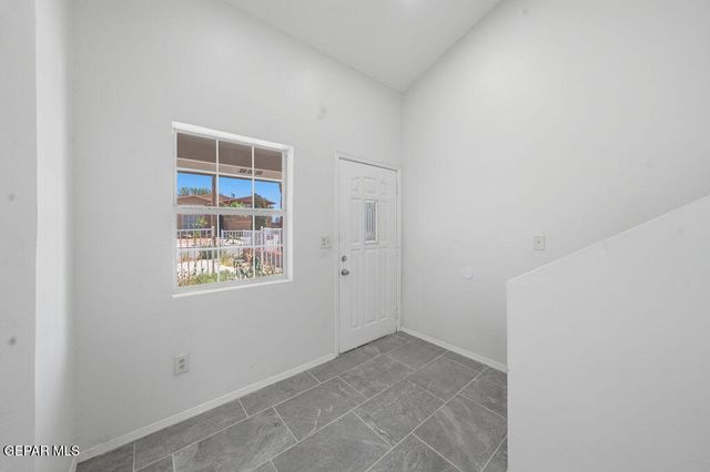 821 Los Lagos Way A, El Paso, TX 79907