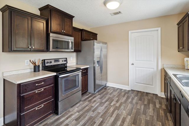 217 Nobel Crest, Hinesville, GA 31313